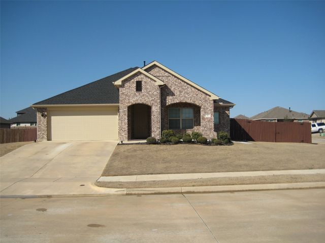 2 Grouse Run, Sanger, TX 76266