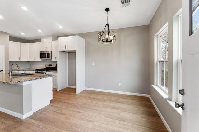 4902 Rue Street B, Houston, TX 77033