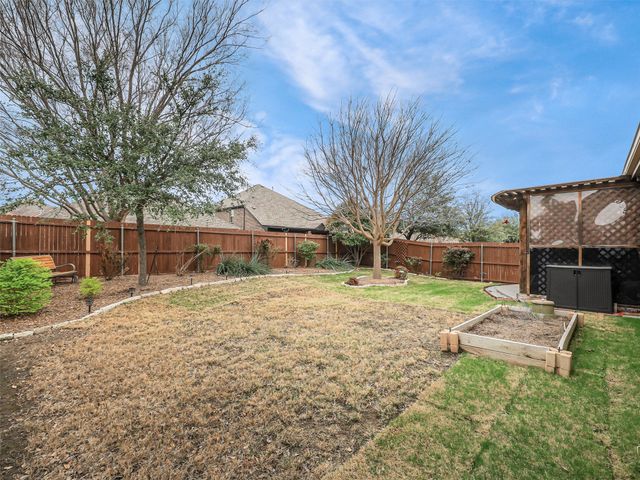 212 Rugby Lane, Mckinney, TX 75072