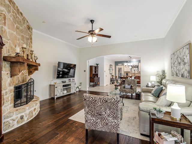 212 Rugby Lane, Mckinney, TX 75072