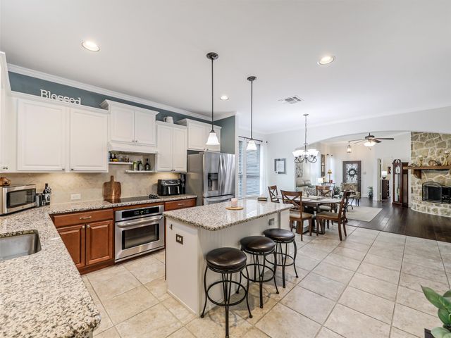 212 Rugby Lane, Mckinney, TX 75072