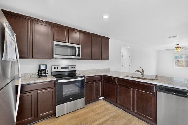 913 Camino De Las Violeta, Belen, NM 87002