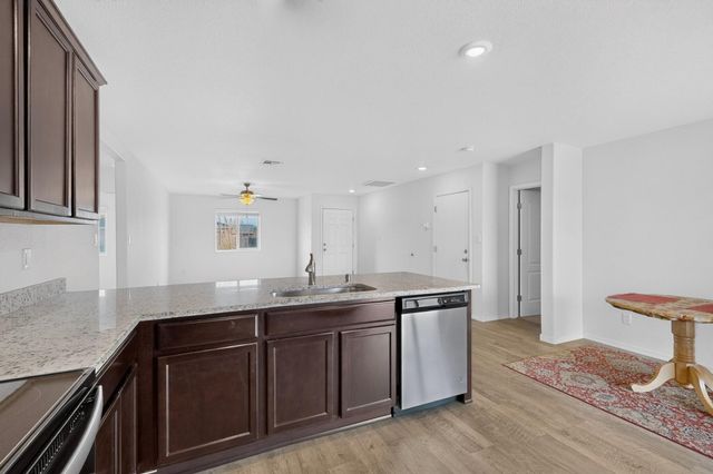 913 Camino De Las Violeta, Belen, NM 87002