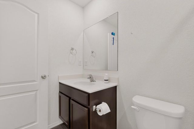 913 Camino De Las Violeta, Belen, NM 87002