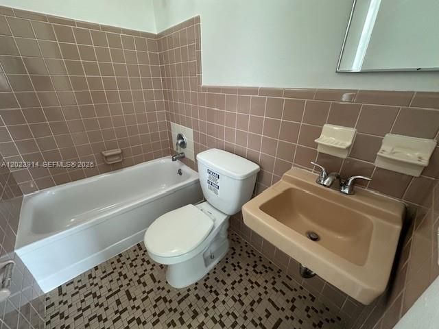 1400 S Douglas Rd 17, Coral Gables, FL 33134