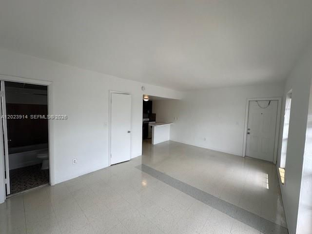 1400 S Douglas Rd 17, Coral Gables, FL 33134