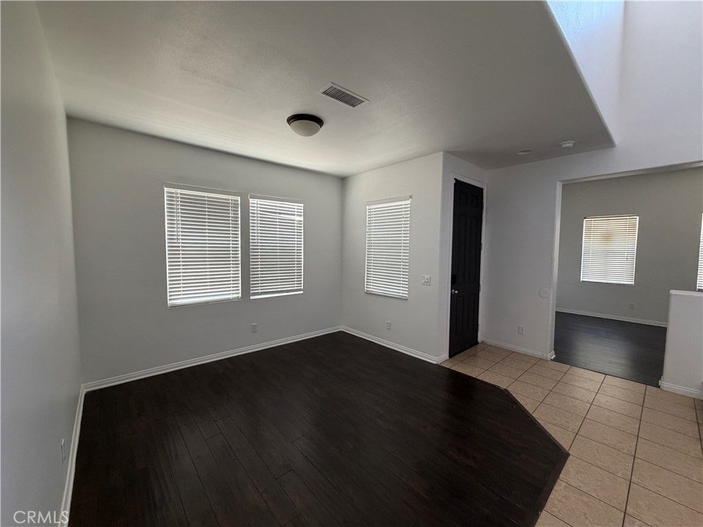 Image 7 of property listing at 3102 San Luis Drive, Lancaster, CA 93535