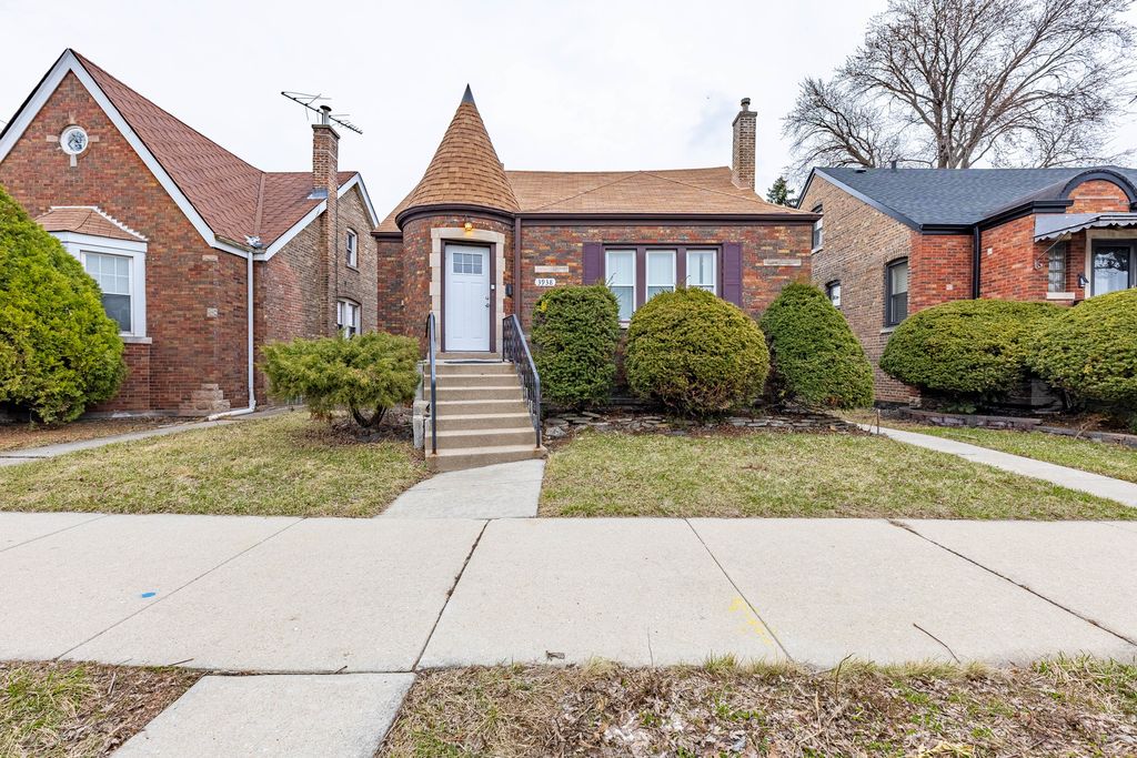 3938 W 66th Place, Chicago, IL 60629
