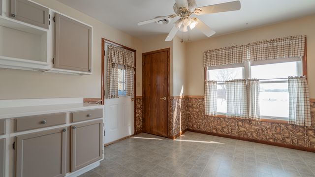 9441 S State Line Road, Dyer, IN 46311