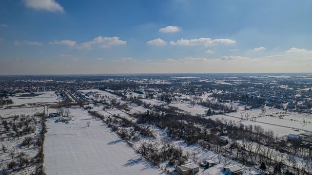 9441 S State Line Road, Dyer, IN 46311