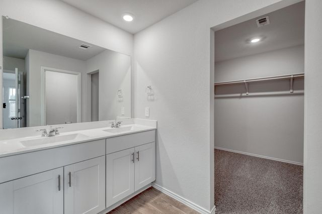1708 Miller Terrace, Lockhart, TX 78644