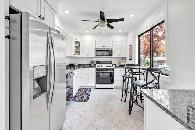 516 Opa Lane A, Stratford, CT 06614