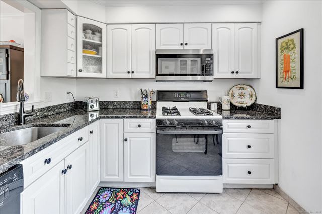 516 Opa Lane A, Stratford, CT 06614