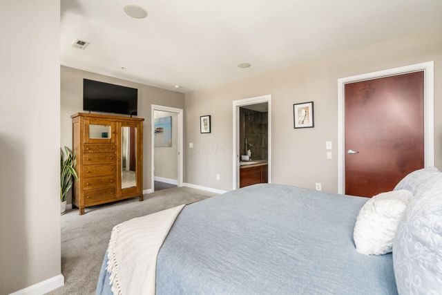 845 N High Street, 404, Columbus, OH 43215