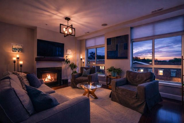 845 N High Street, 404, Columbus, OH 43215