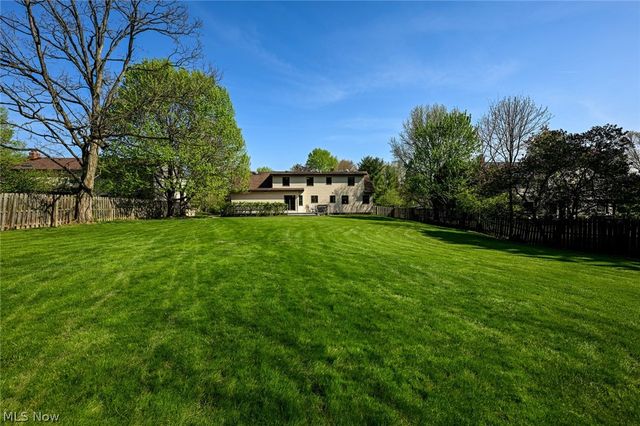 11040 Brookview Drive, Brecksville, OH 44141