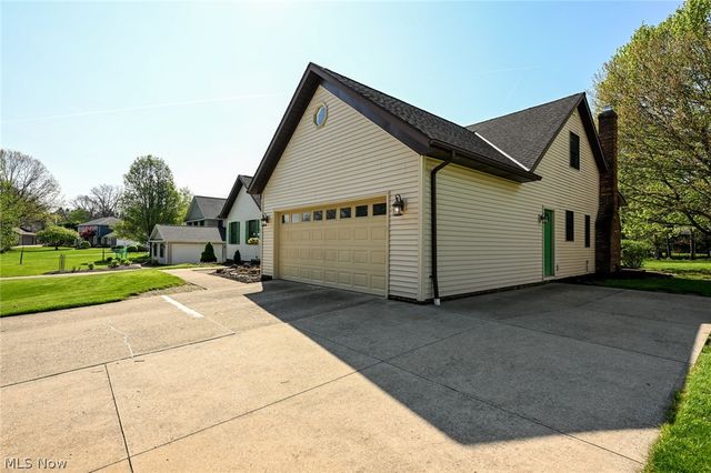 11040 Brookview Drive, Brecksville, OH 44141
