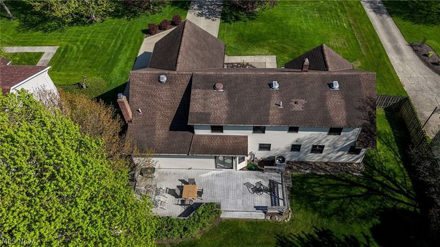 11040 Brookview Drive, Brecksville, OH 44141