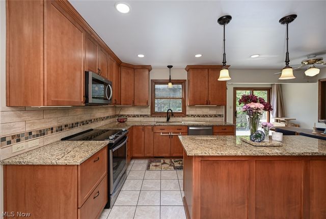 11040 Brookview Drive, Brecksville, OH 44141