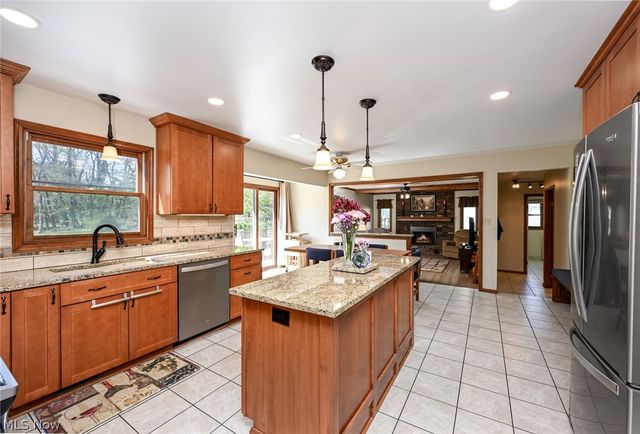 11040 Brookview Drive, Brecksville, OH 44141