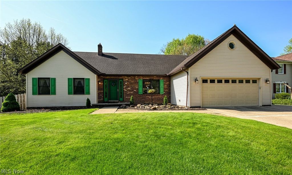 11040 Brookview Drive, Brecksville, OH 44141