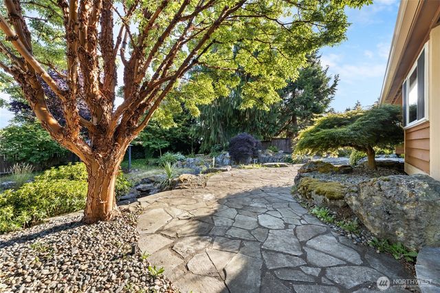 4029 SanMar Drive NE, Olympia, WA 98506