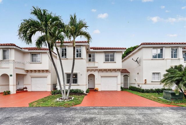 14930 SW 104th St 27, Miami, FL 33196
