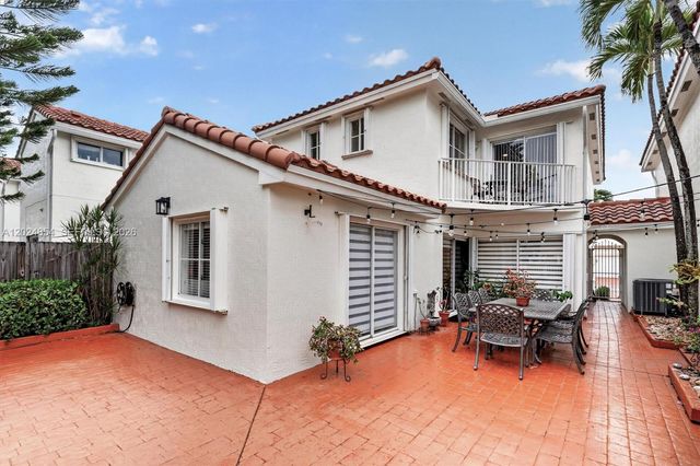 14930 SW 104th St 27, Miami, FL 33196