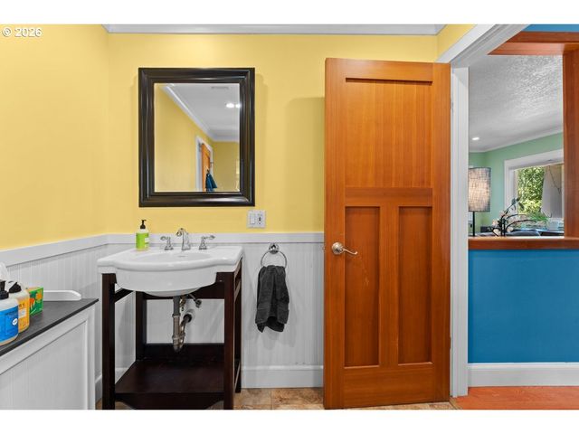2608 Ne 7TH Ave, Portland, OR 97212