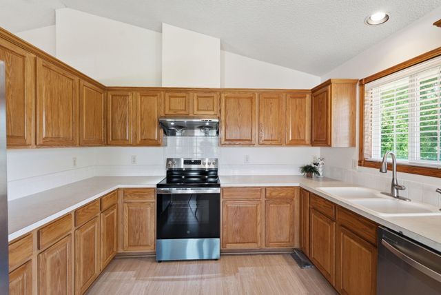 5313 SHADOWRIDGE COURT, Wichita, KS 67220