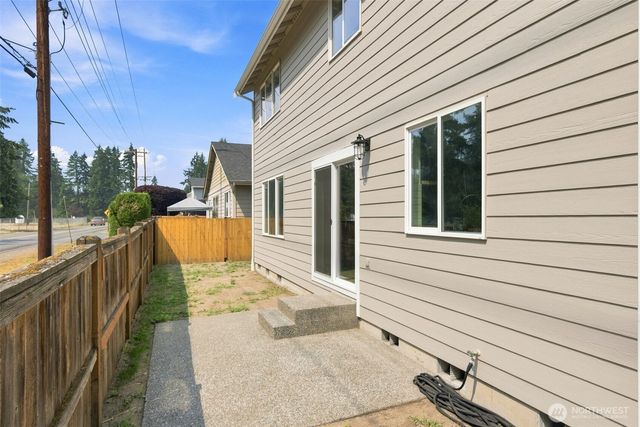 16508 39th Avenue E, Tacoma, WA 98446