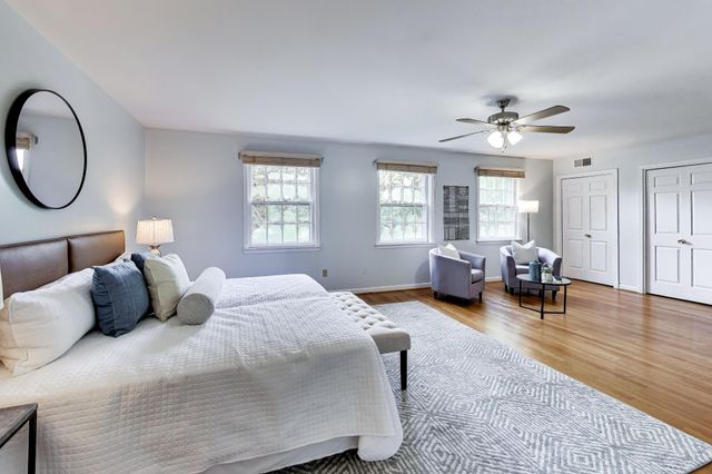 4736 MASSACHUSETTS AVE NW, Washington, DC 20016