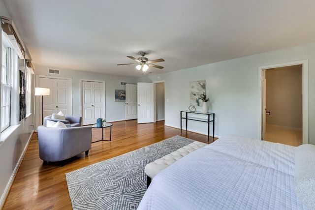 4736 MASSACHUSETTS AVE NW, Washington, DC 20016