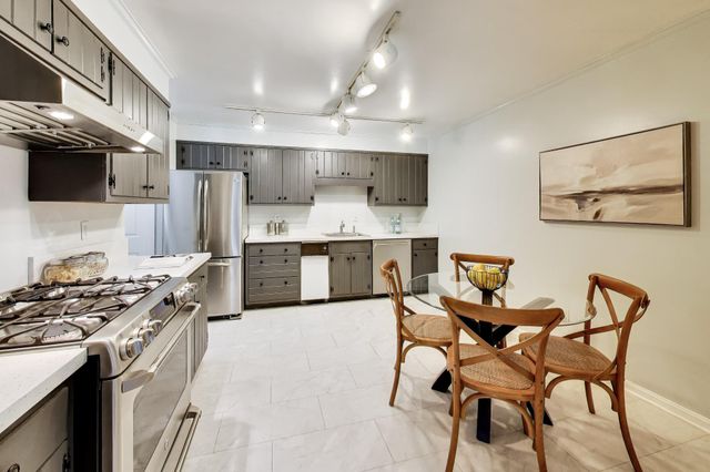 4736 MASSACHUSETTS AVE NW, Washington, DC 20016