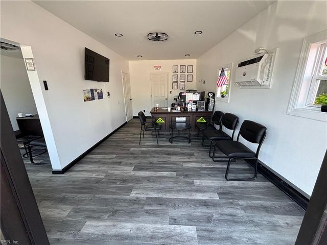 11025 Jefferson AVE, Newport News, VA 23601