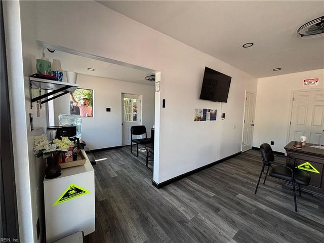 11025 Jefferson AVE, Newport News, VA 23601
