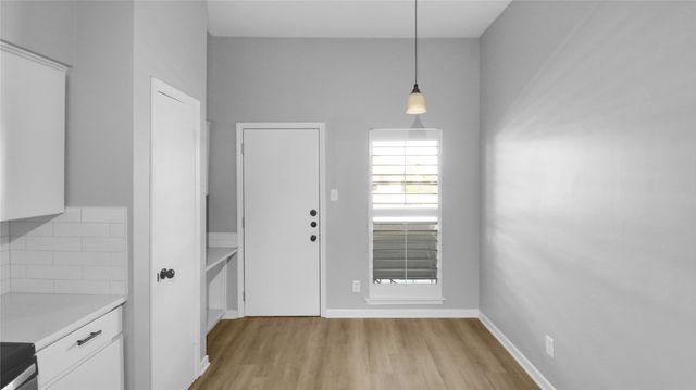10437 High Hollows Drive 219, Dallas, TX 75230