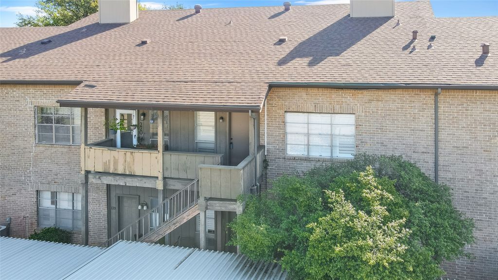 10437 High Hollows Drive 219, Dallas, TX 75230