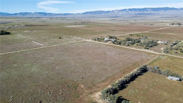 229 W Avenue D-11, Lancaster, CA 93536
