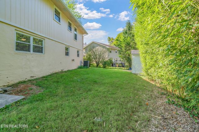 1321 Scotsbury Circle, Knoxville, TN 37919