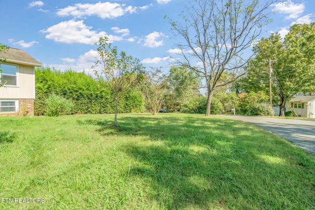 1321 Scotsbury Circle, Knoxville, TN 37919