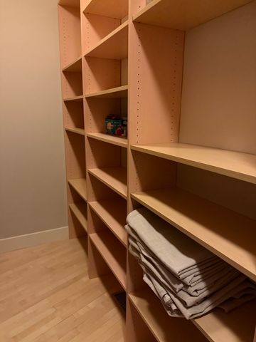 525 Senon Drive, Lemont, IL 60439