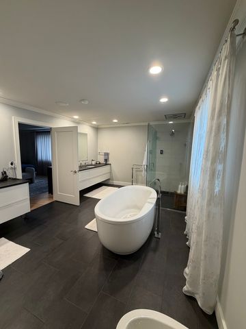 525 Senon Drive, Lemont, IL 60439