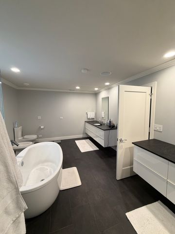 525 Senon Drive, Lemont, IL 60439