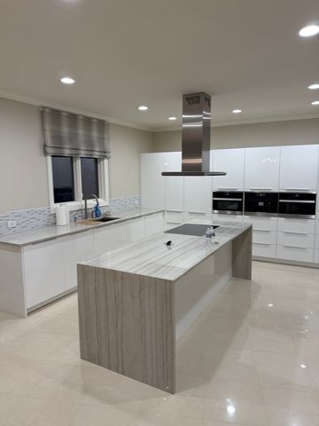 525 Senon Drive, Lemont, IL 60439