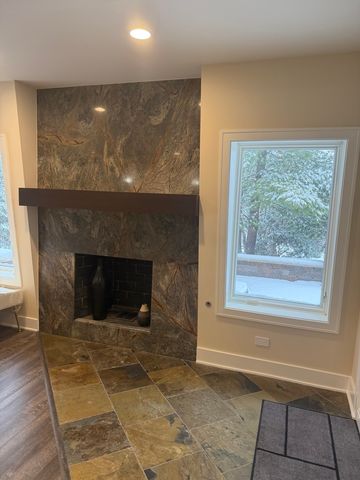 525 Senon Drive, Lemont, IL 60439