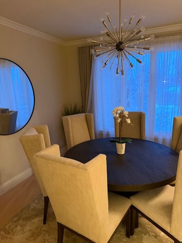 525 Senon Drive, Lemont, IL 60439