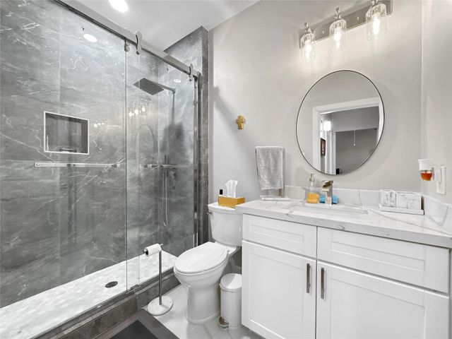 245 Bentwood Drive, Montgomery, TX 77356