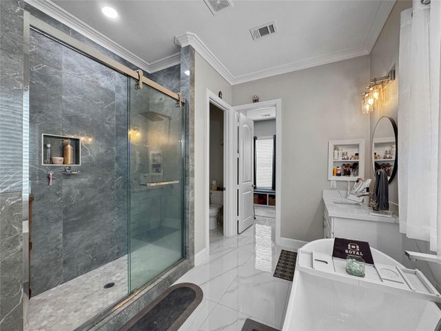 245 Bentwood Drive, Montgomery, TX 77356