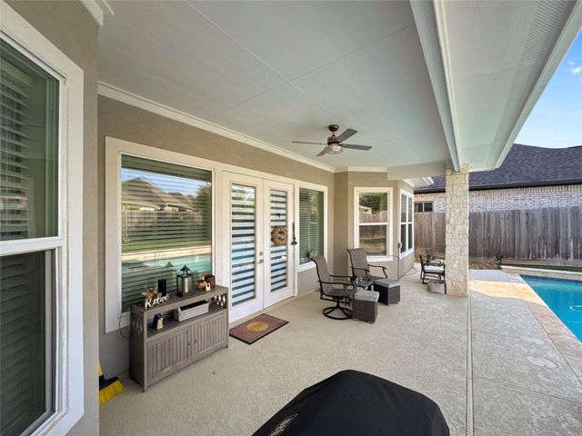 245 Bentwood Drive, Montgomery, TX 77356